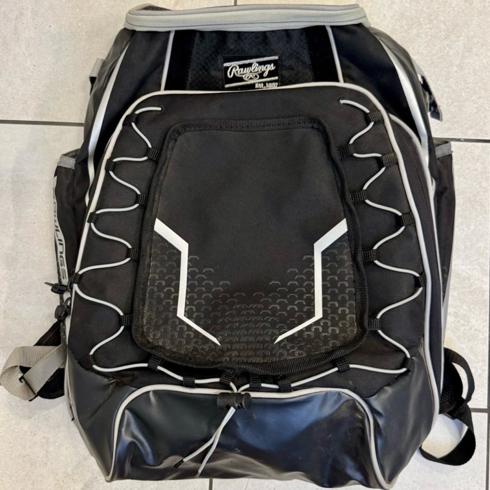 Rawlings GG Elite Baseball Bat Backpack. Black and Gray.